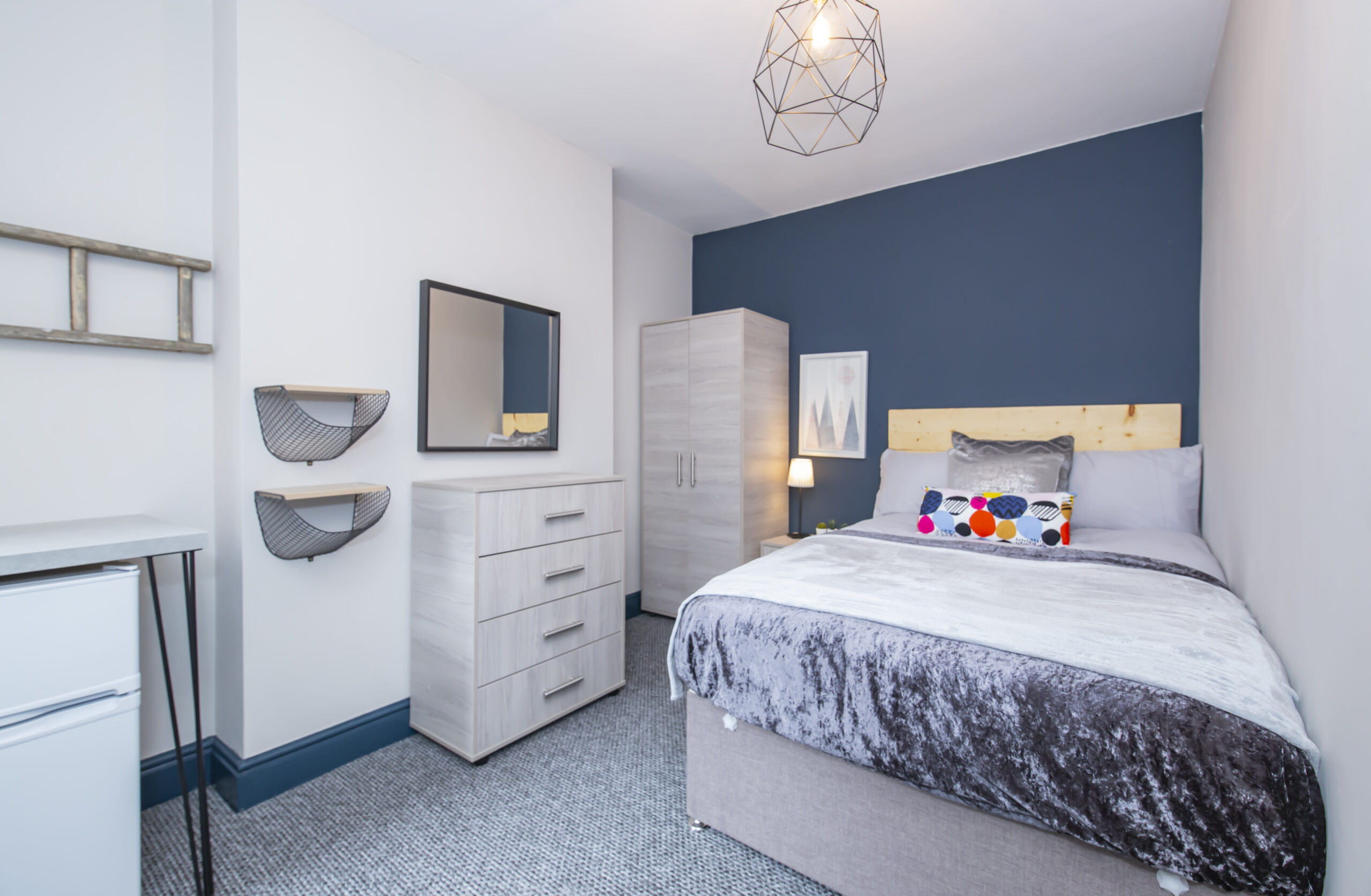 68CroftRoad_bedroom2_8-2-scaled.jpg
