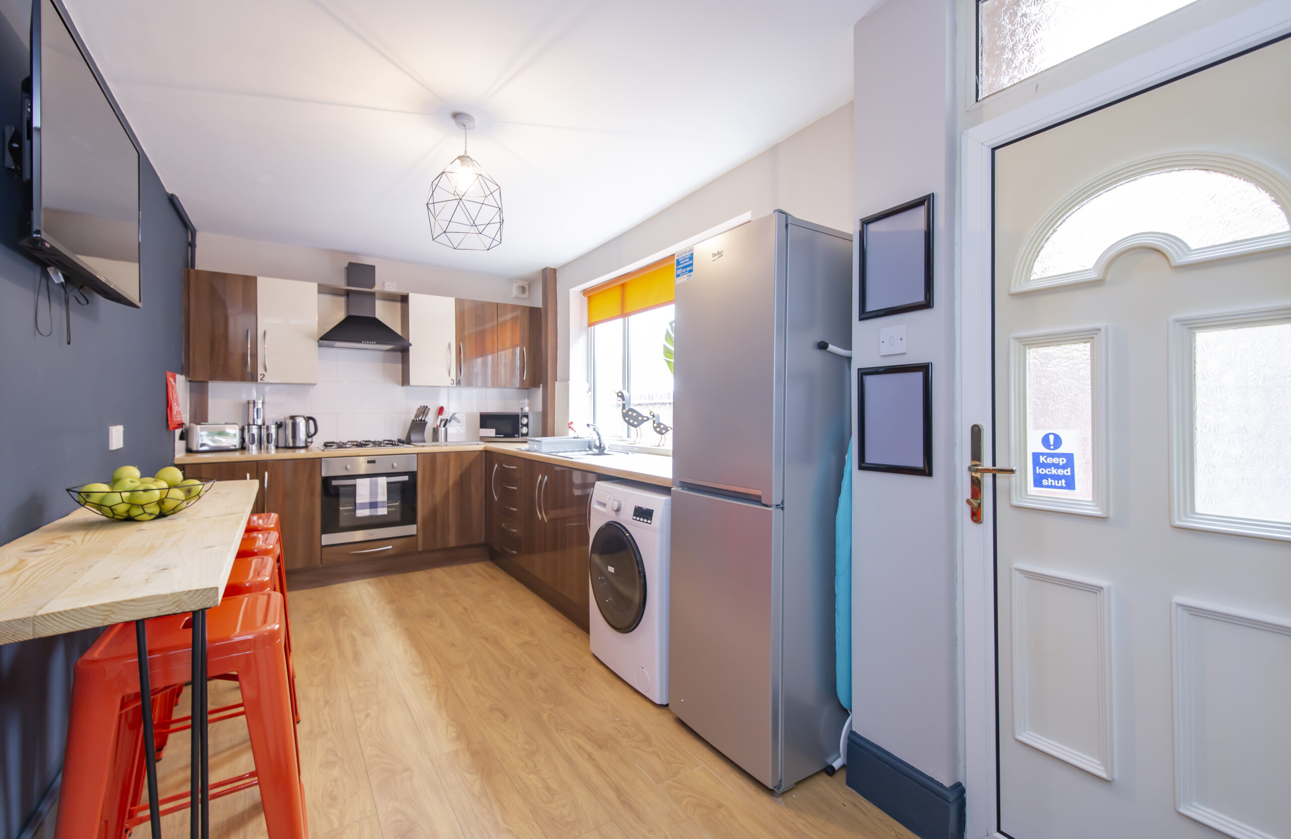 68CroftRoad_kitchen8-scaled.jpg